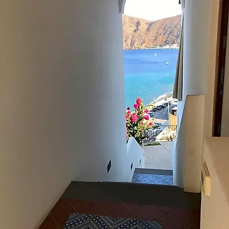 Oltremare Santa Margherita (Lipari)