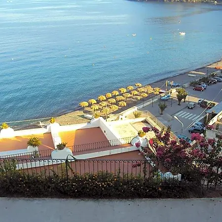 Oltremare Hotel Santa Margherita (Lipari)